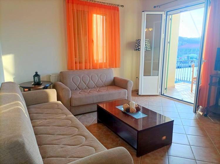 Lourantos Bayside Apartments Vathí Kültér fotó