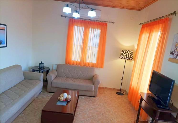 Lourantos Bayside Apartments Vathí Kültér fotó
